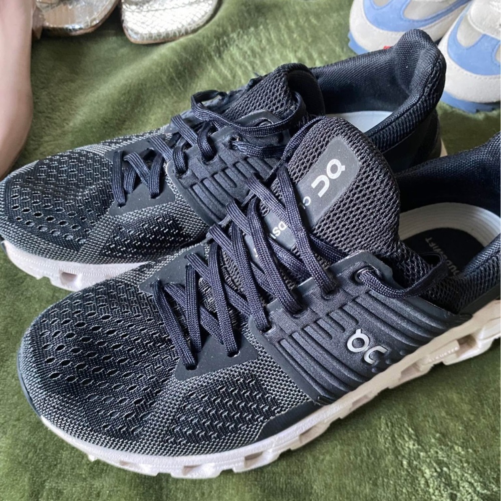 On Running Women Black Athletic Shoes